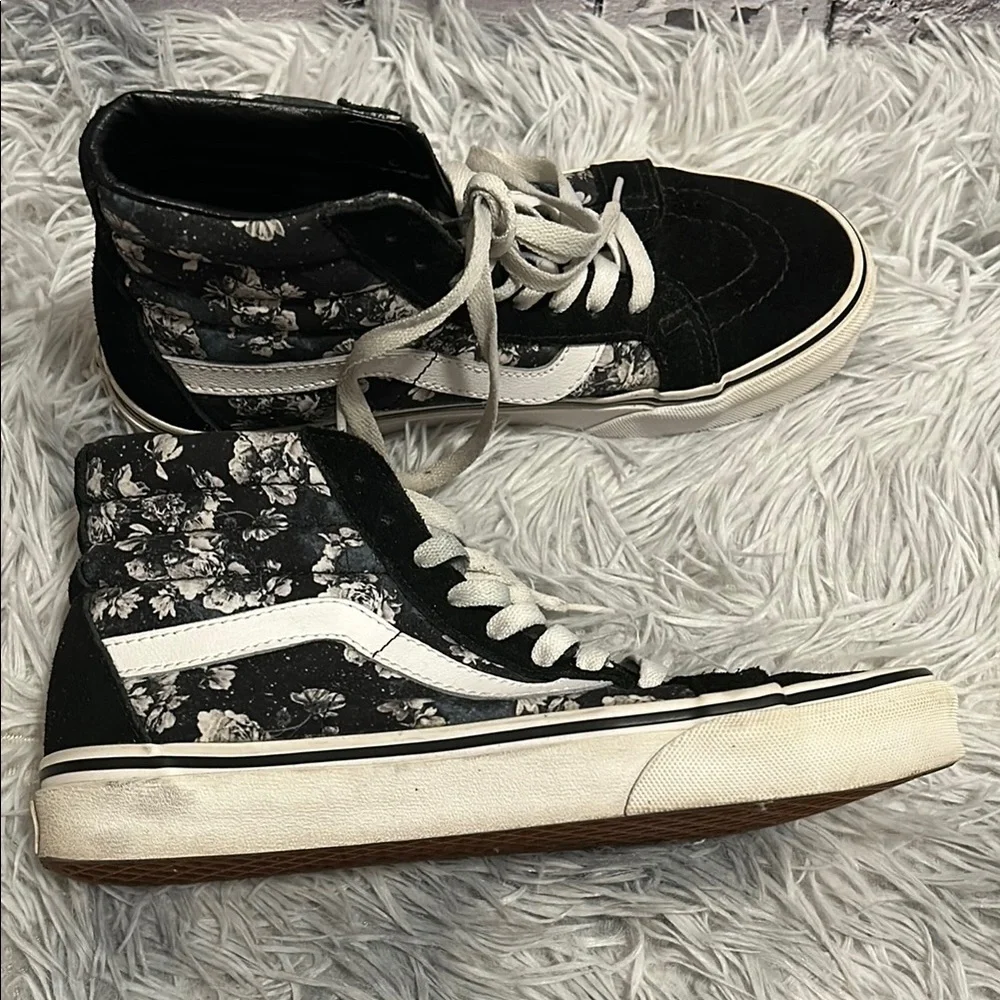 Vans Women's Black Floral High-Top Sneakers - Picture 5 of 10